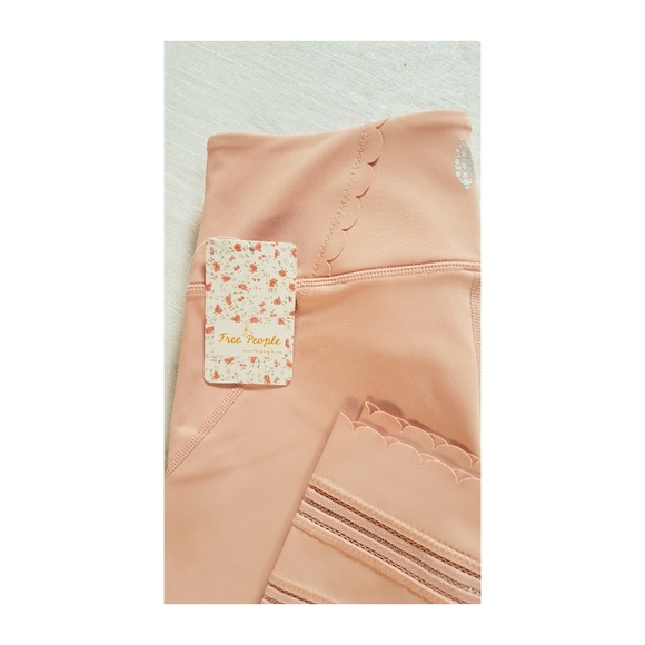 NWT FP Movement Genesis Legging - Picture 6 of 8